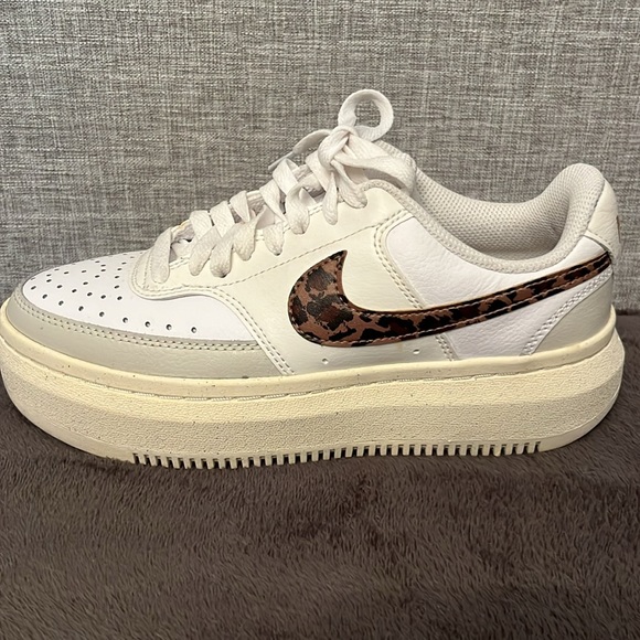 Nike Court Vision Alta DO2791-100 - Women size 7 - Picture 7 of 13